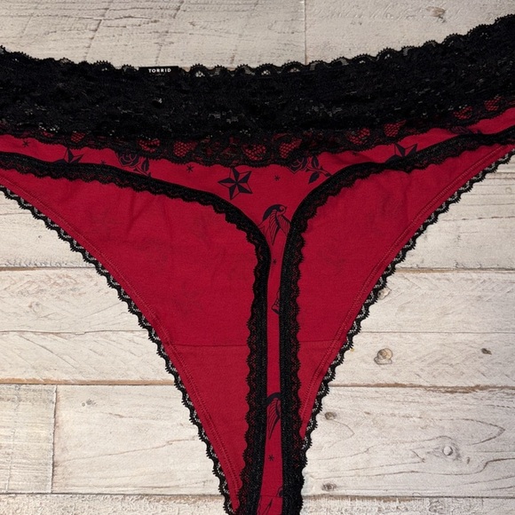 Torrid 2-Pair Of Thongs Size 4X (26) NWT! - Picture 6 of 11